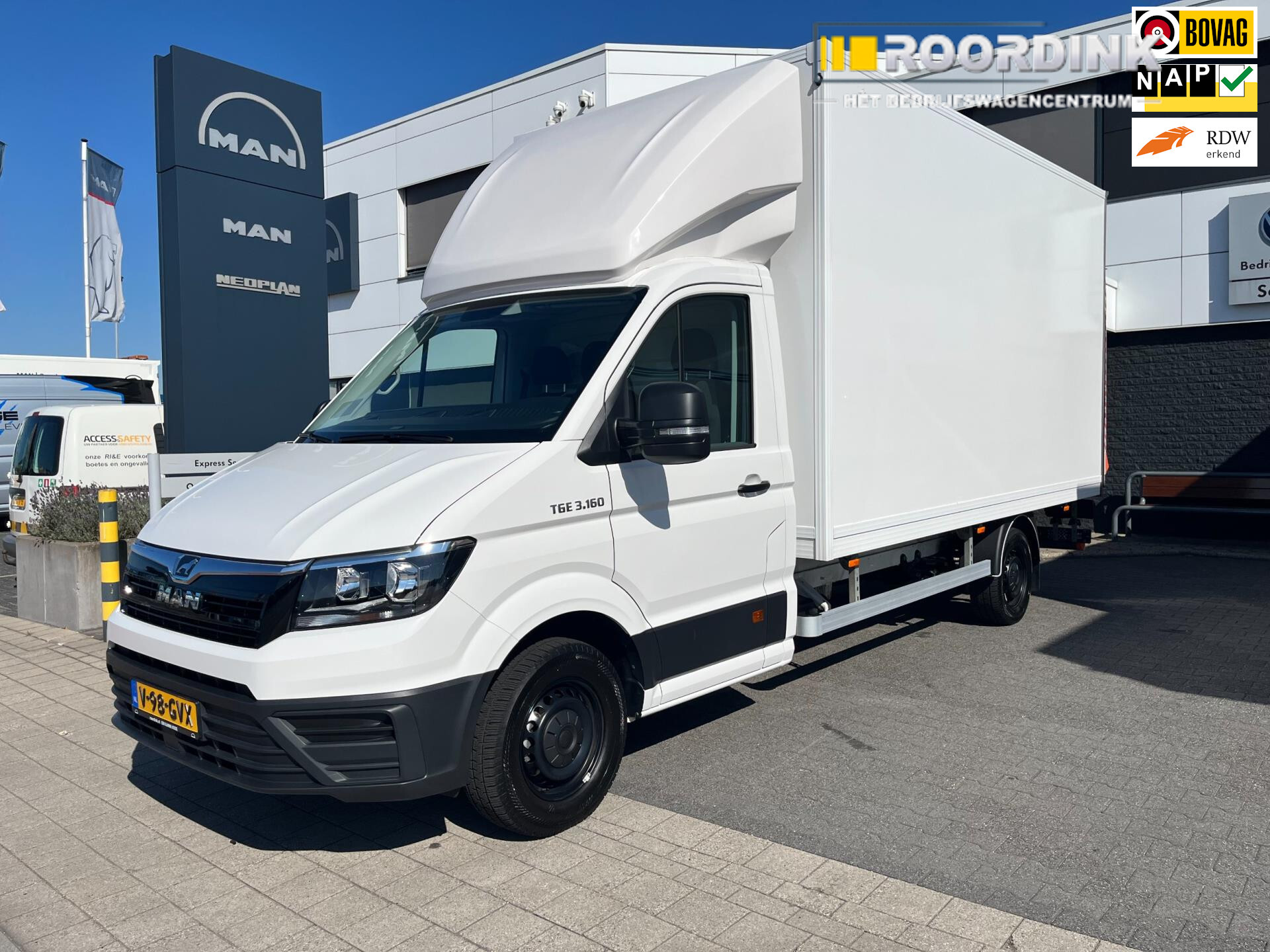 MAN TGE 3.160 laadbak / laadklep, dakspoiler, zijdeur