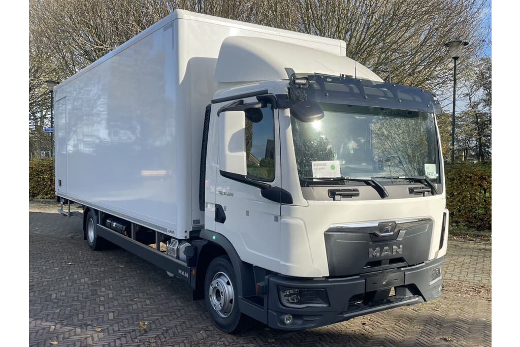 MAN TGL 12.220 4×2 BL