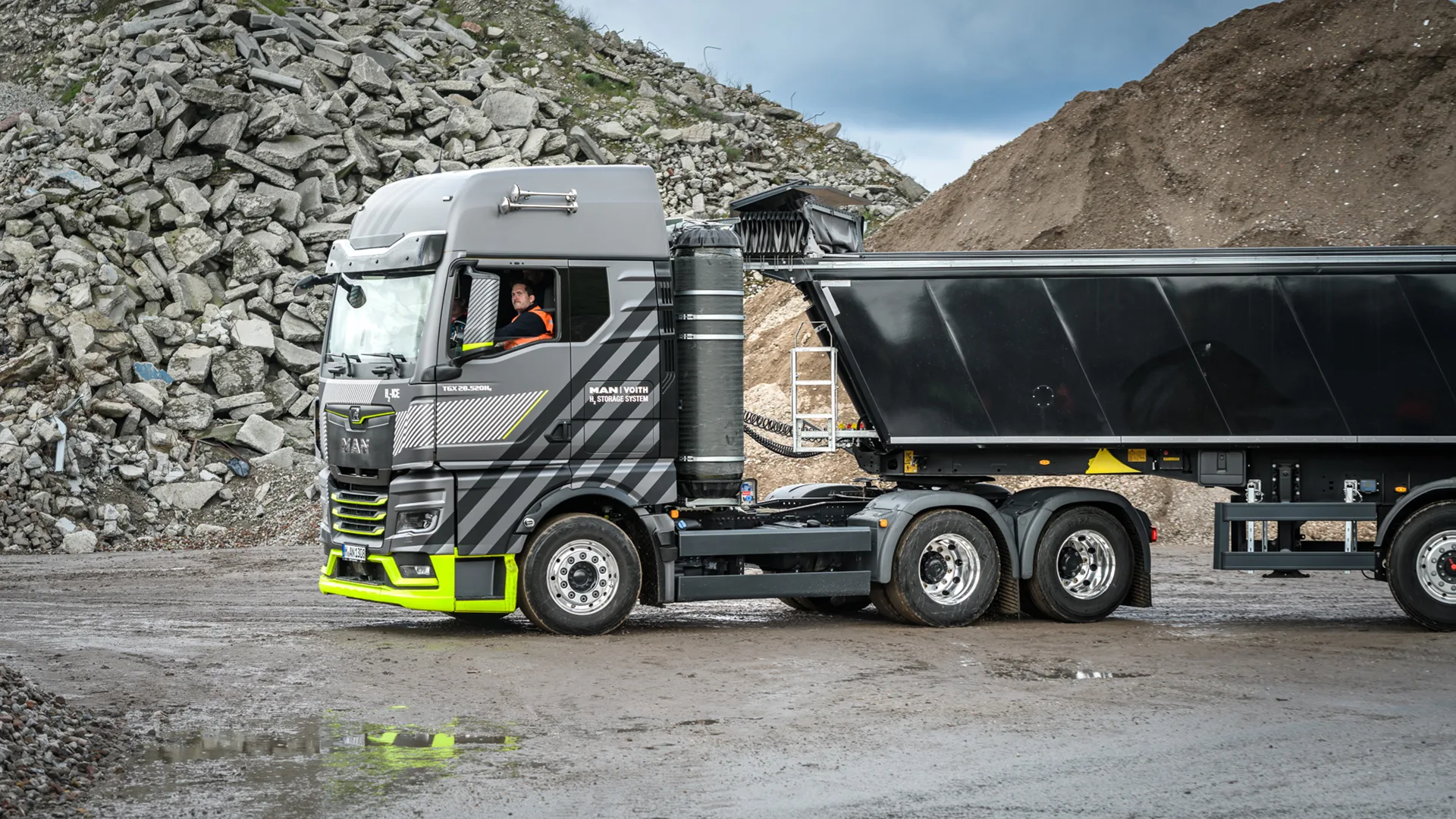 <p>Waterstof tanken voor trucks</p>